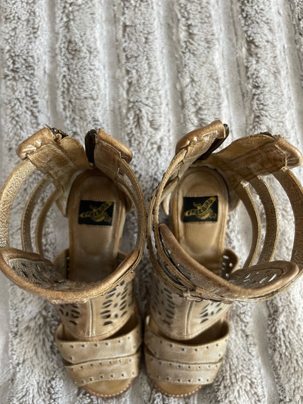 Freebird by Steven Hawk sandals in taupe - Picture 8 of 11